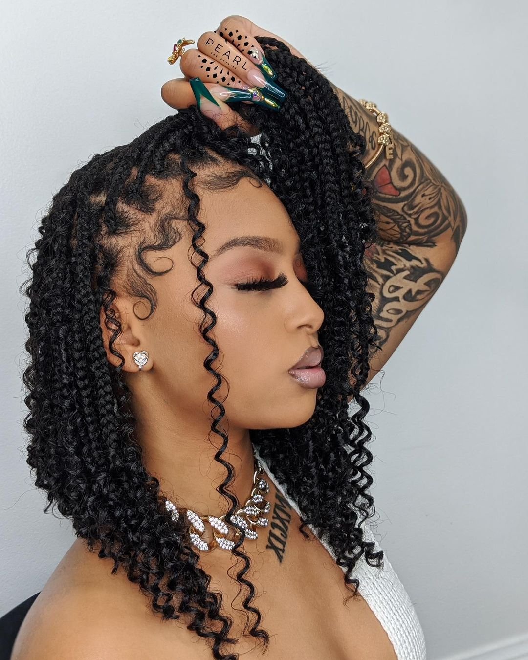 20 Medium Knotless Braids – Forever Braids