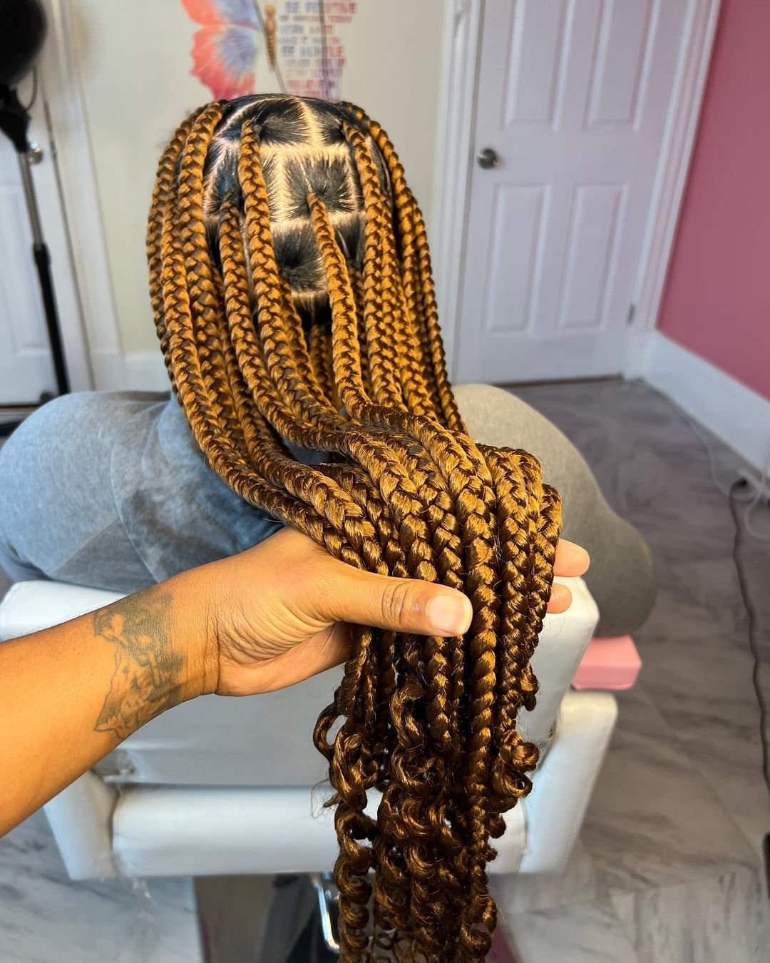 Large Knotless Braids with Curls