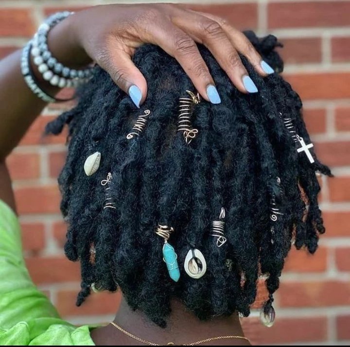Accessorized free form dreads